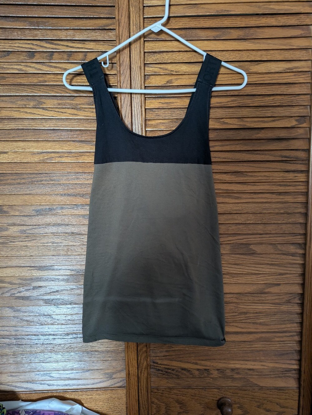 The North Face Women's Razorback Tank‎ Top Size Large?
